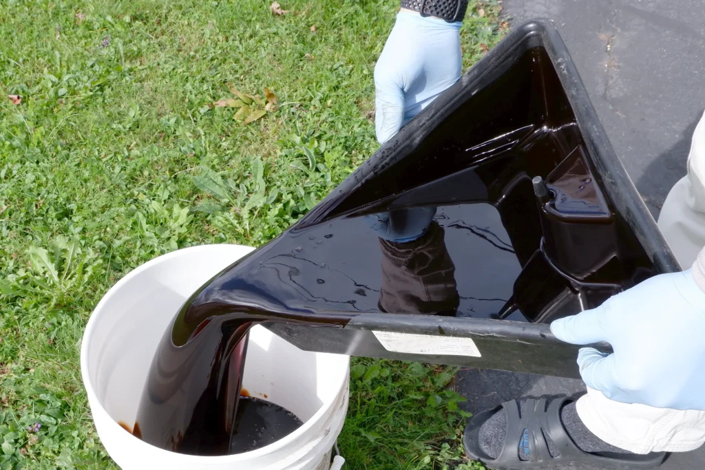 オイル交換後の廃油